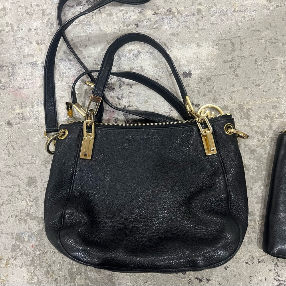 Michael Kors Black Leather Handbag and Wallet Set - Picture 5 of 11